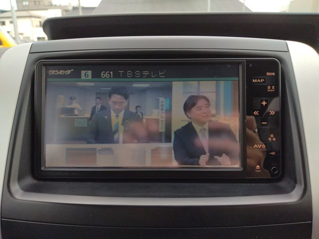 TOYOTA NOAH 2010 Image 31