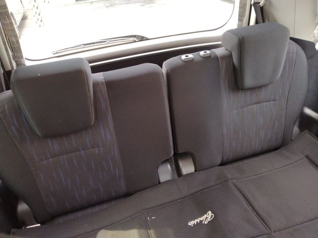 TOYOTA NOAH 2010 Image 31