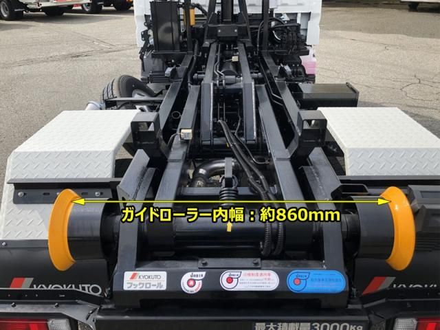 MITSUBISHI CANTER 2024 Image 31