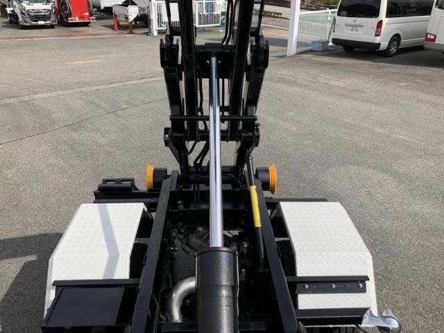 MITSUBISHI CANTER 2024 Image 31