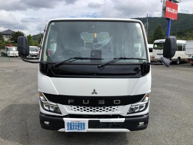 MITSUBISHI CANTER 2024 Image 31
