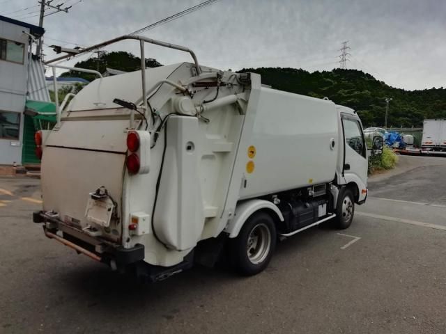 HINO DUTRO 2016 Image 31