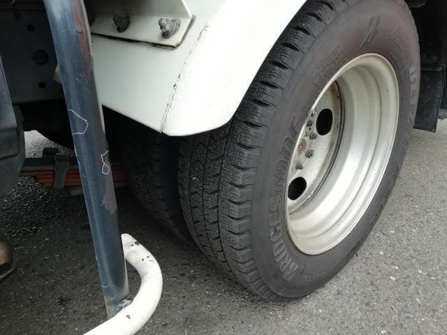 HINO DUTRO 2016 Image 31