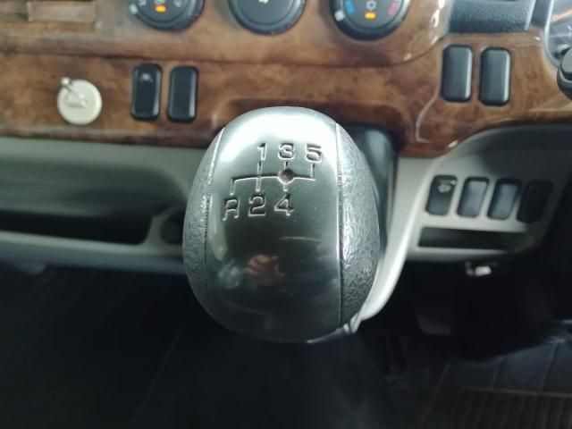 MITSUBISHI CANTER 2018 Image 31