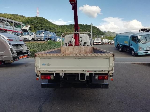 HINO DUTRO 2018 Image 31