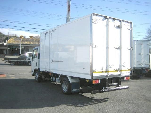 ISUZU ELF 2019 Image 31