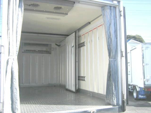 ISUZU ELF 2019 Image 31