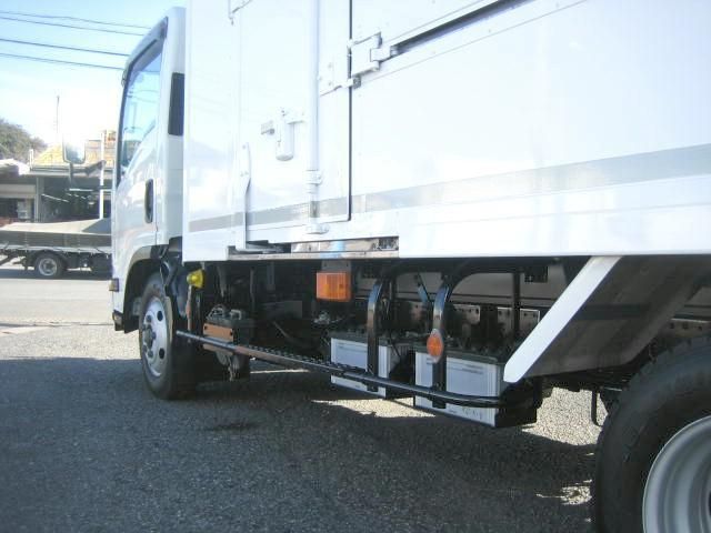 ISUZU ELF 2019 Image 31