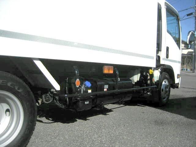 ISUZU ELF 2019 Image 31