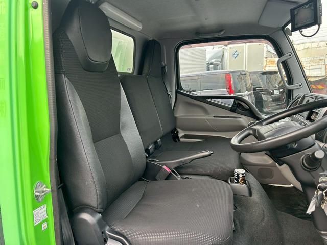 MITSUBISHI CANTER 2017 Image 31