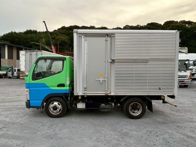 MITSUBISHI CANTER 2017 Image 31