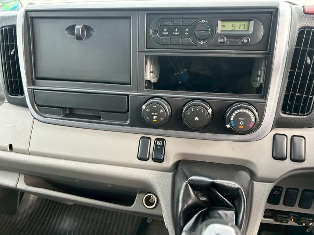 MITSUBISHI CANTER 2017 Image 31