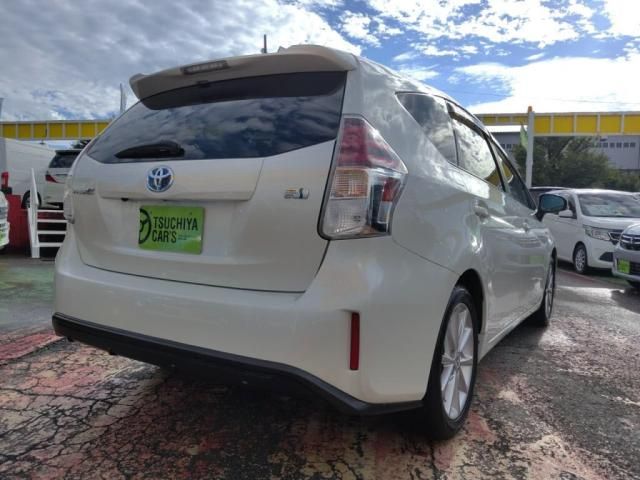TOYOTA PRIUS ALPHA 2015 Image 31