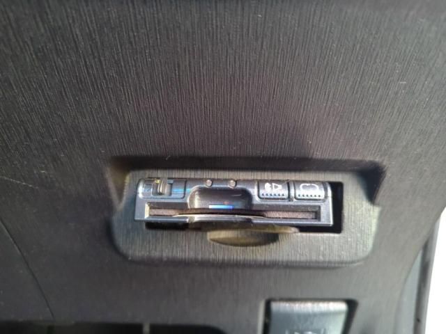 TOYOTA PRIUS ALPHA 2015 Image 31