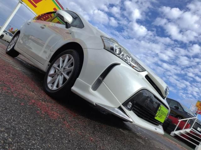 TOYOTA PRIUS ALPHA 2015 Image 31