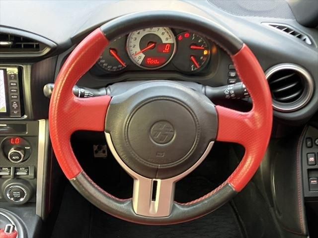 TOYOTA 86 2012 Image 31