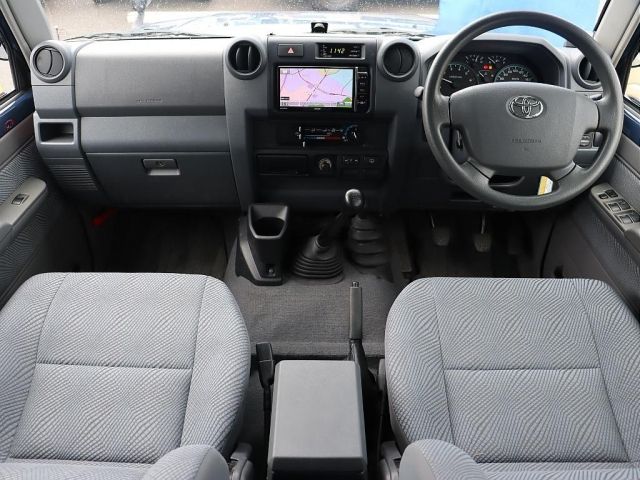 TOYOTA LANDCRUISER VAN 2015 Image 31