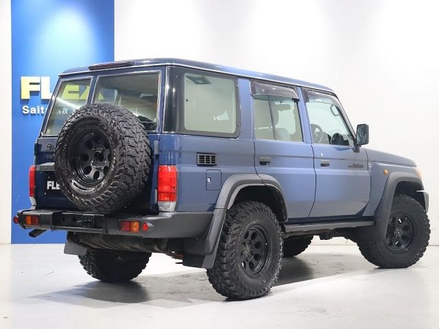 TOYOTA LANDCRUISER VAN 2015 Image 31