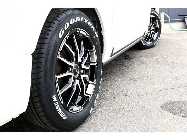 TOYOTA HIACE VAN 4WD 2019 Image 31