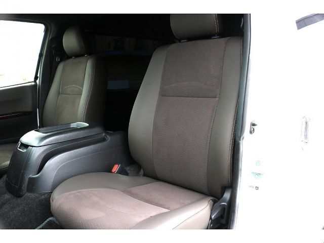 TOYOTA HIACE VAN 4WD 2019 Image 31