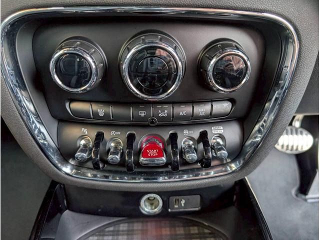 BMW MINI CLUBMAN 2020 Image 31