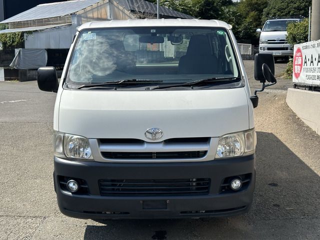 TOYOTA HIACE VAN 2WD 2005 Image 31