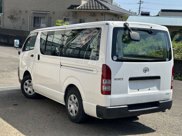 TOYOTA HIACE VAN 2WD 2005 Image 31