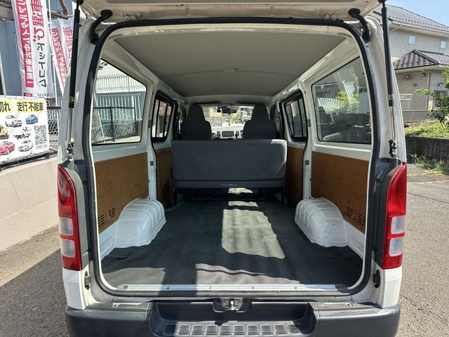 TOYOTA HIACE VAN 2WD 2005 Image 31