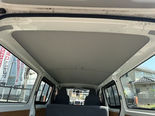 TOYOTA HIACE VAN 2WD 2005 Image 31