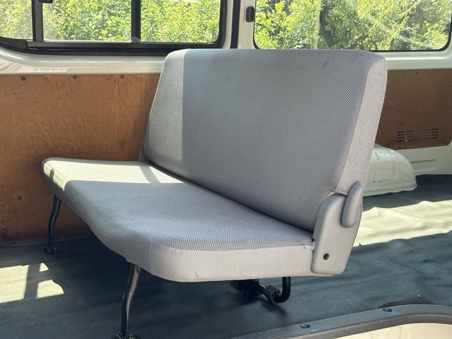 TOYOTA HIACE VAN 2WD 2005 Image 31