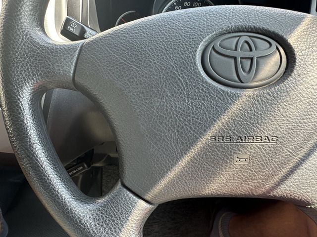 TOYOTA HIACE VAN 2WD 2005 Image 31