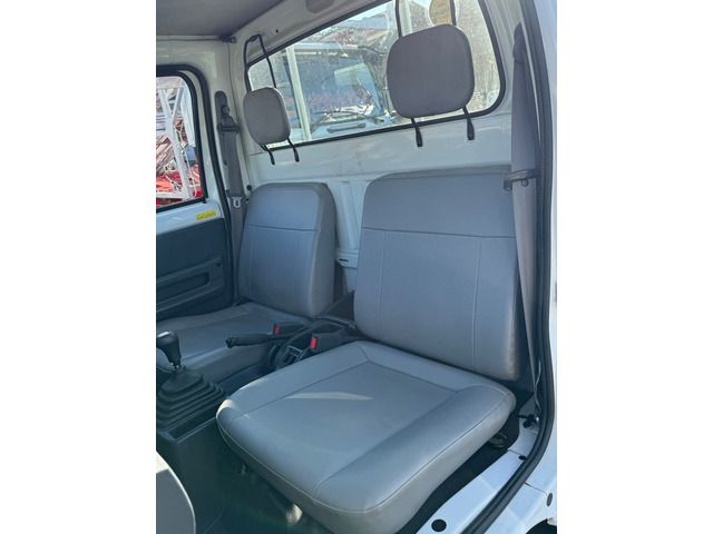 SUBARU SAMBAR TRUCK 4WD 2012 Image 31