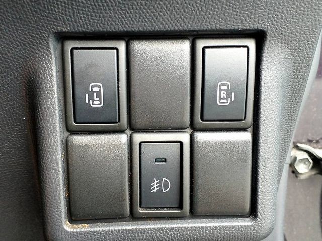 NISSAN ROOX 2012 Image 31