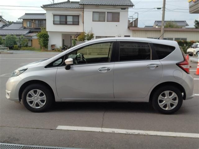 NISSAN NOTE 4WD 2017 Image 31