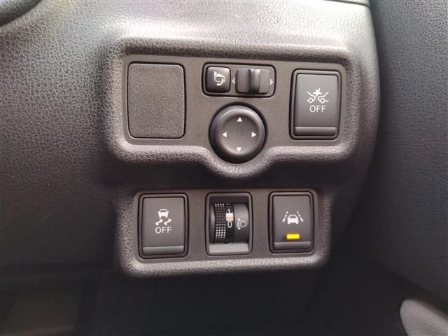 NISSAN NOTE 4WD 2017 Image 31