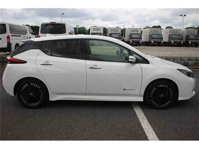 NISSAN LEAF 2022 Image 31