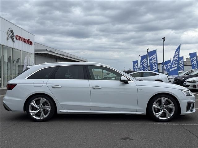 AUDI A4 AVANT 2020 Image 31