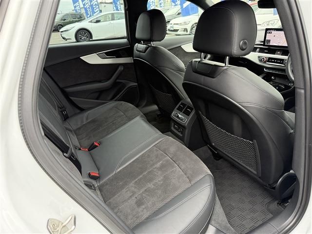 AUDI A4 AVANT 2020 Image 31