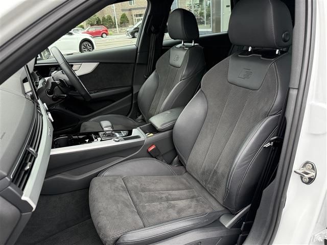 AUDI A4 AVANT 2020 Image 31