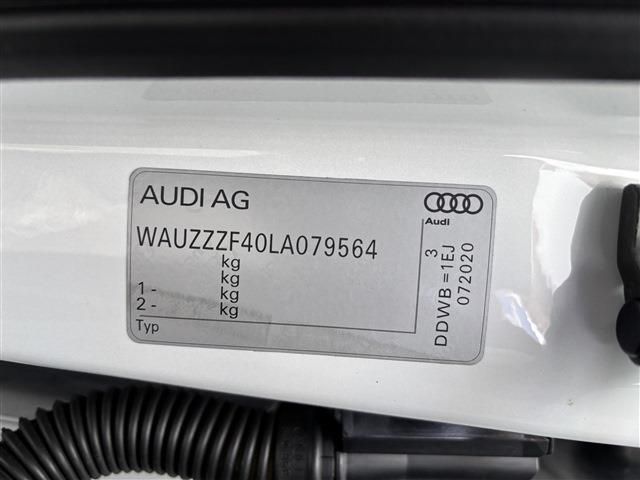 AUDI A4 AVANT 2020 Image 31
