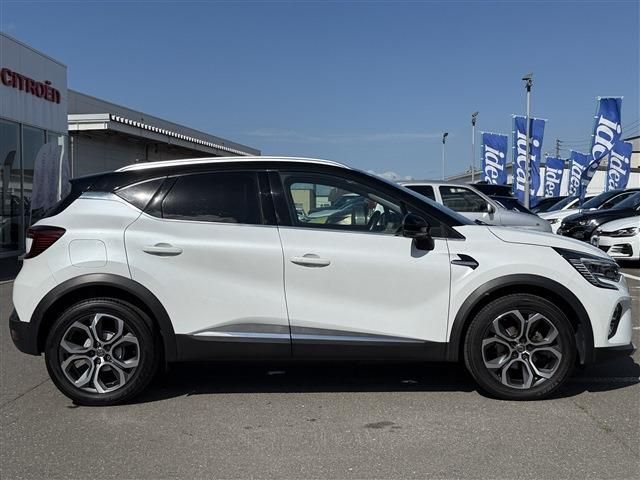 RENAULT CAPTUR 2021 Image 31