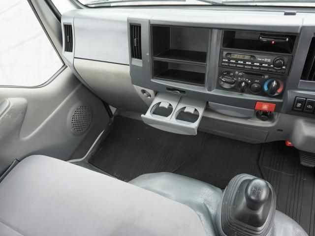 ISUZU ELF 2014 Image 31