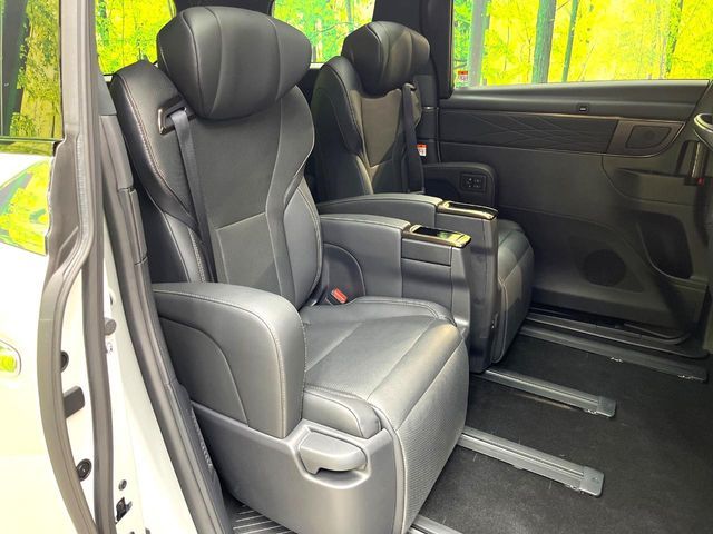TOYOTA ALPHARD 2024 Image 31