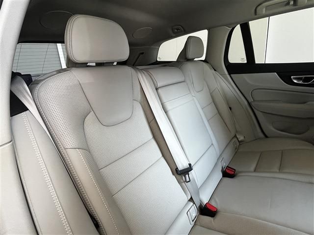 VOLVO V60 CROSS COUN 2020 Image 31