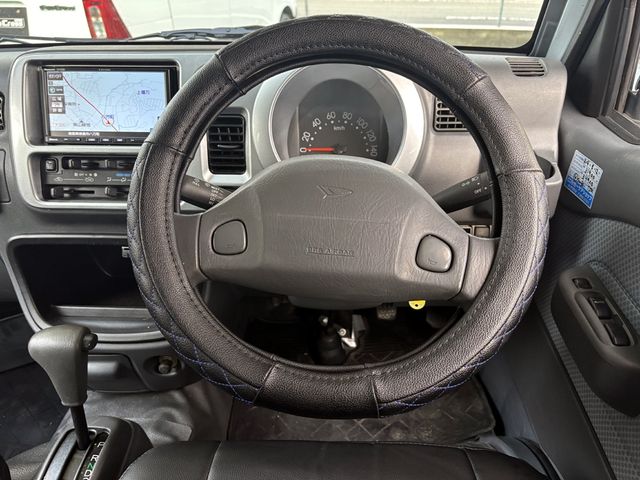 DAIHATSU HIJET TRUCK 4WD 2012 Image 31