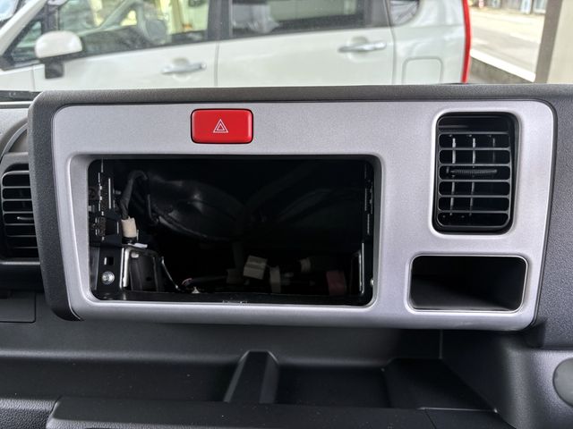 DAIHATSU HIJET TRUCK 4WD 2021 Image 31