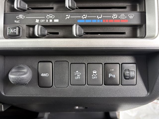 DAIHATSU HIJET TRUCK 4WD 2021 Image 31