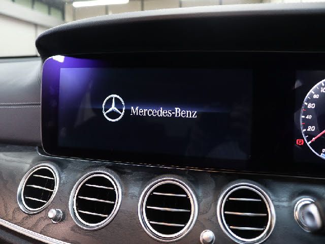 MERCEDES BENZ E CLAS 2016 Image 31