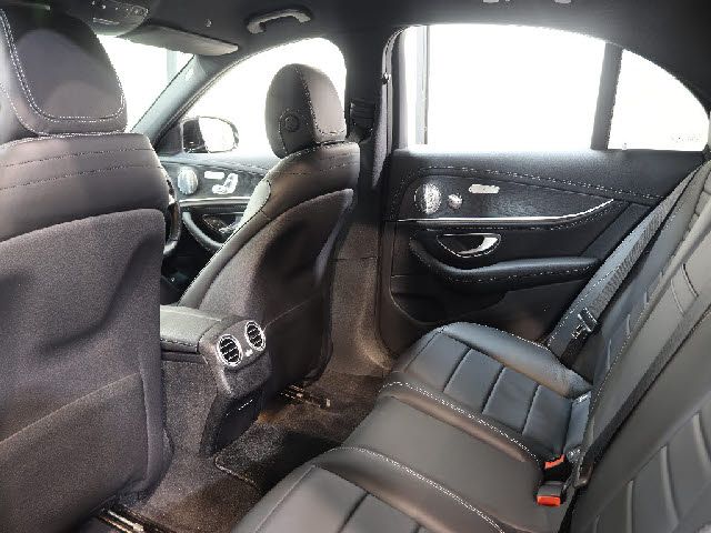 MERCEDES BENZ E CLAS 2016 Image 31