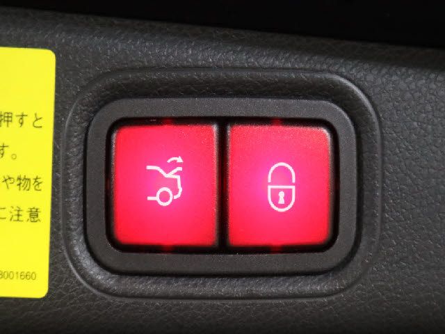 MERCEDES BENZ E CLAS 2016 Image 31